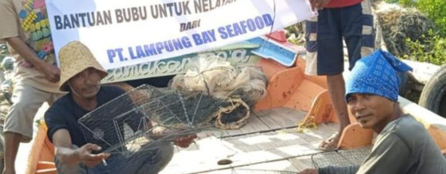 Lampung Bay Seafood Supports Sustainable Crab Fishing with Crab Traps/Pot Distribution Initiative