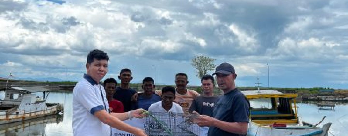 PT. Jala Crabindo International Crabs Traps Distribution Through Fishing Gear Swap in Bombana, South Sulawesi