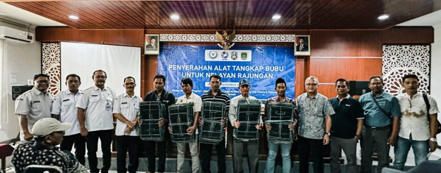 APRI Expands Fishing Gear Swap Program Through Crab Traps Distribution in Pasuruan